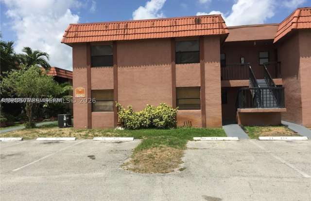 6540 W 27th Ct Gallery 1