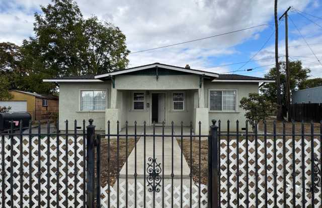 Charming 3-Bedroom Home with Spacious Yard and RV Access - 1215 East Harding Way, Stockton, CA 95205