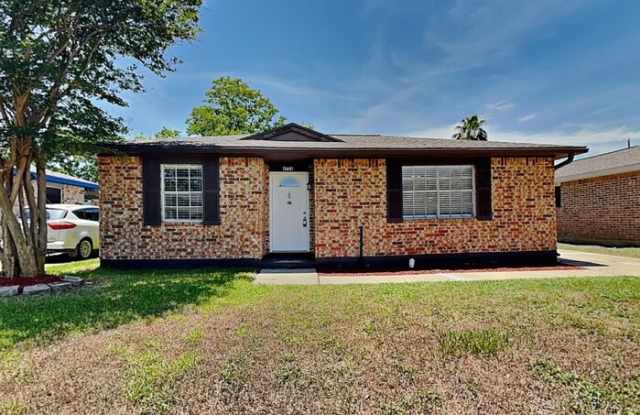 4726 Pine Street - 4726 Pine Street, Pasadena, TX 77586