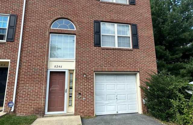8246 DELLWOOD CT Gallery 2