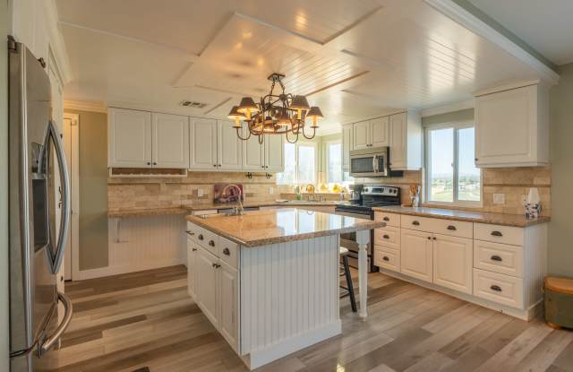 36070 Valencia Way photos photos