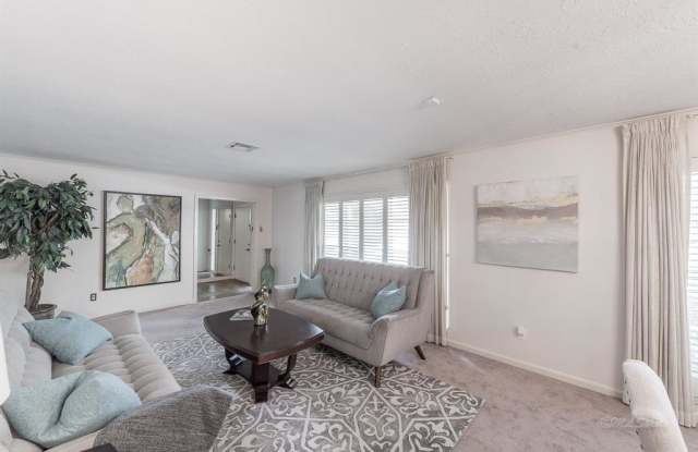 3530 Sun Valley Drive Gallery 3