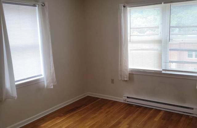 703 S. WASHINGTON ST photos photos