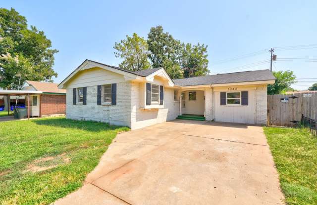 3332 Greenbrier Terr - 3332 Greenbrier Terrace, Del City, OK 73115