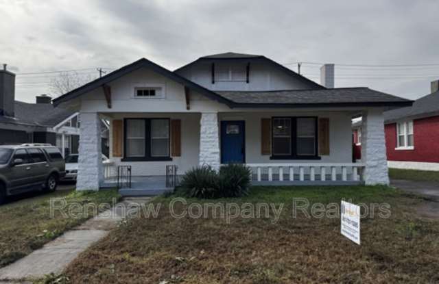 1063 Forrest Ave photos photos