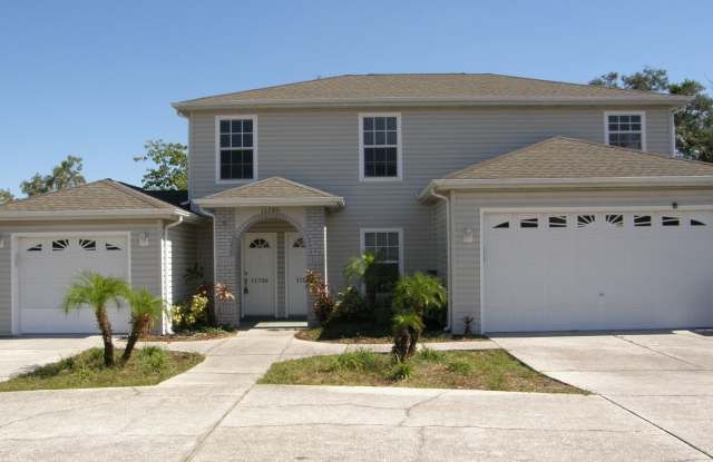 Multi Generation Rental Home centrally located in Spring Hill photos photos Multi Generation Rental Home centrally located in Spring Hill photos photos