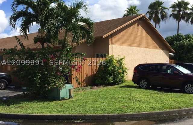 6721 NW 189th Ter Gallery 2