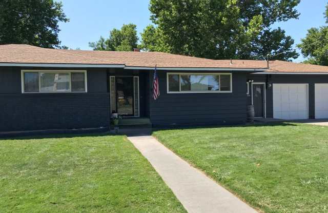 5104 w. Sylvester St. - 5104 Sylvester Street, Pasco, WA 99301