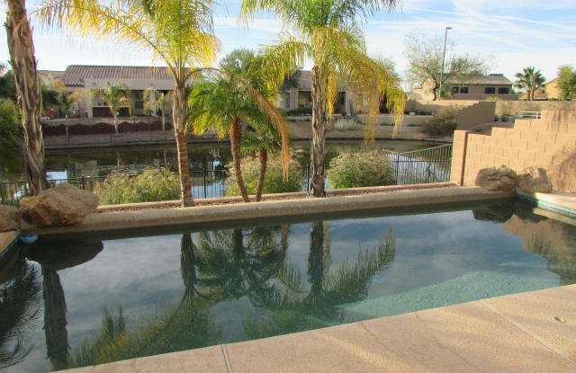 627 E LA COSTA Drive - 627 East La Costa, Chandler, AZ 85249