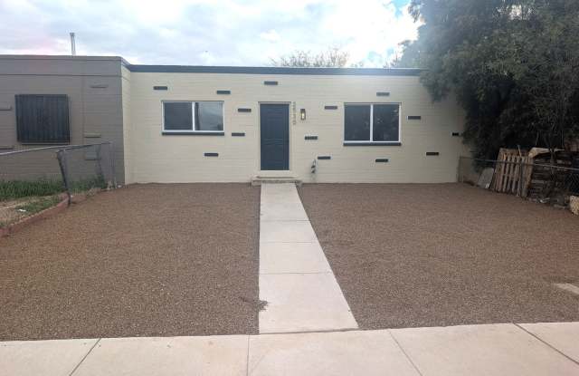 Freshly remodeled townhome two bedroom two bath beauty photos photos