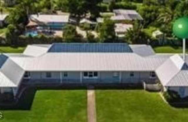 5795 Genesee Parkway - 5795 Genesee Parkway, Pine Island Center, FL 33922