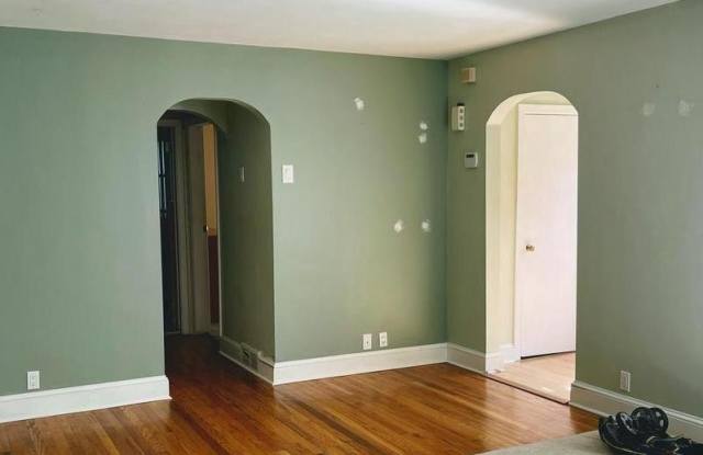 620 PENN Avenue Gallery 4