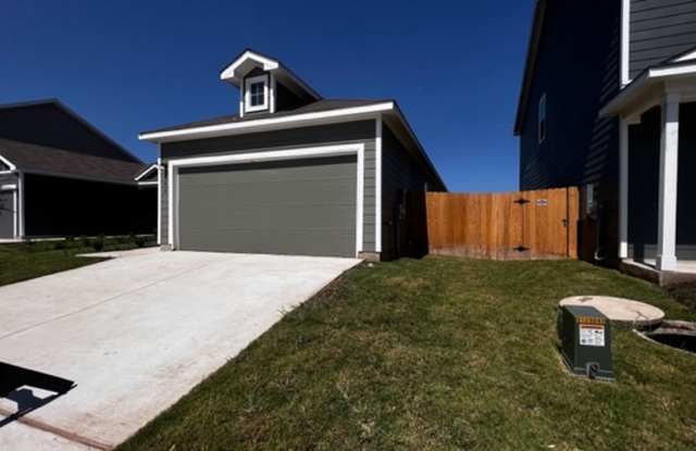 Excellent  3 bedroom single story home in Bastrop Grove photos photos