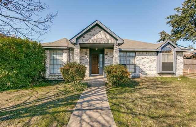 1009 Buckeye Drive - 1009 Buckeye Drive, Mesquite, TX 75181