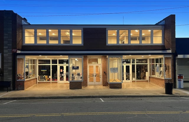 128 S Chatham Avenue - 128 South Chatham Avenue, Siler City, NC 27344