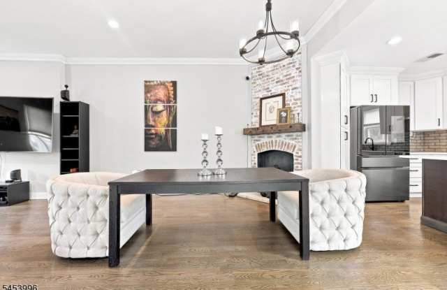 64 Montague Pl Gallery 3
