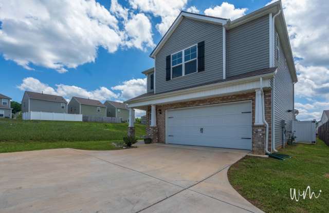3 bed and 2.5 bath house with 2 car garage near ETSU photos photos