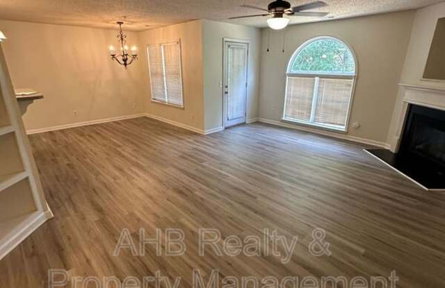 3471 Forestdale Drive Gallery 1