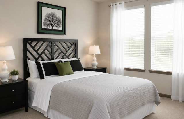 Stone Pointe Gallery 3