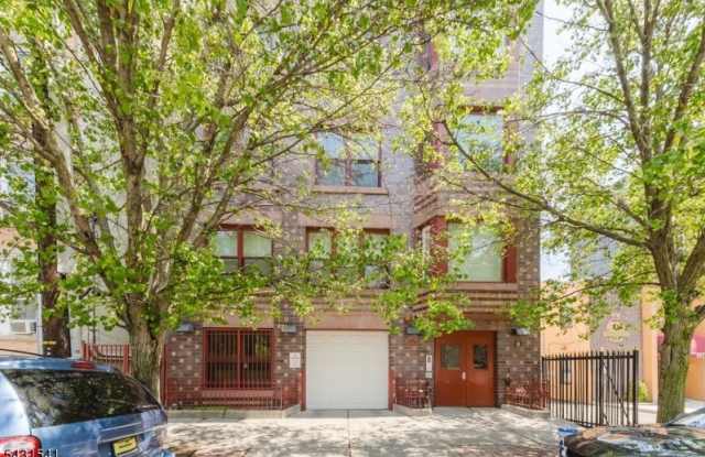 323 Jackson St photos photos