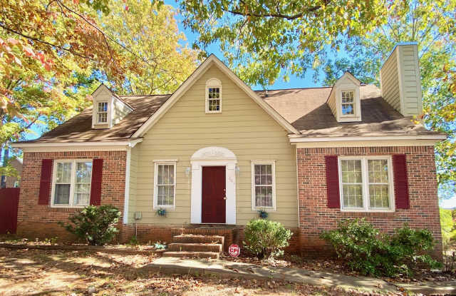 201 Chadford Rd photos photos