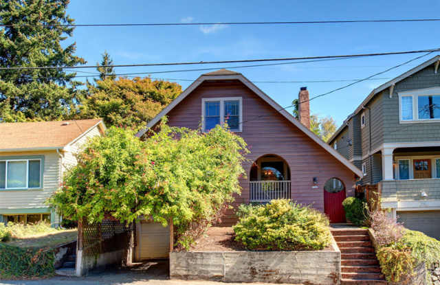5748 25th Ave NE - 5748 25th Avenue Northeast, Seattle, WA 98105