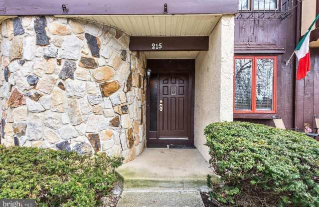 215 KEATS DR Gallery 2