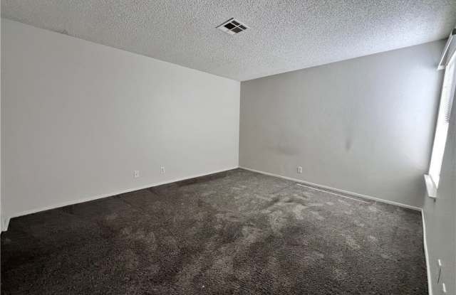 1935 Scimitar Drive Gallery 2