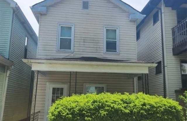 1310 Park Street - 1310 Park Street, Steubenville, OH 43952