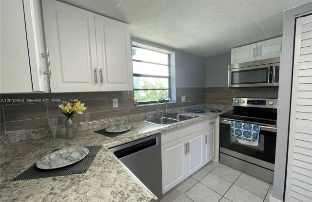 20511 NW 15th Ave photos photos