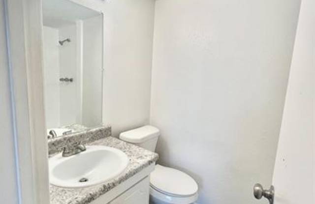 3271-B Warringwood Drive Gallery 4
