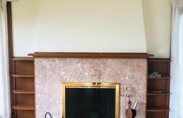 5151 SW Hudson Gallery 2