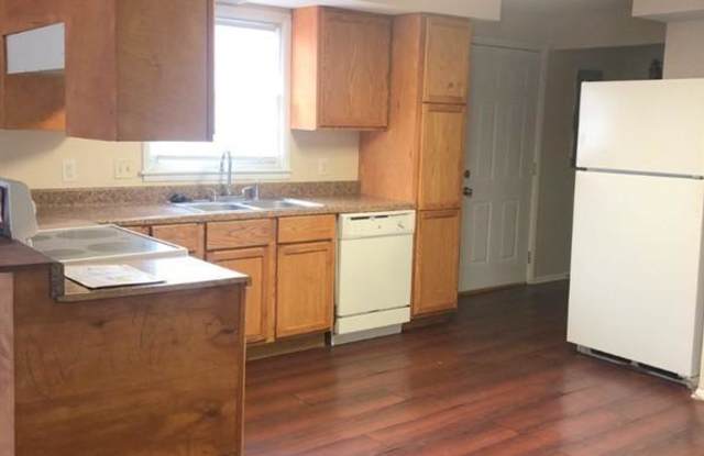 7412 Dorothy Dr Gallery 4