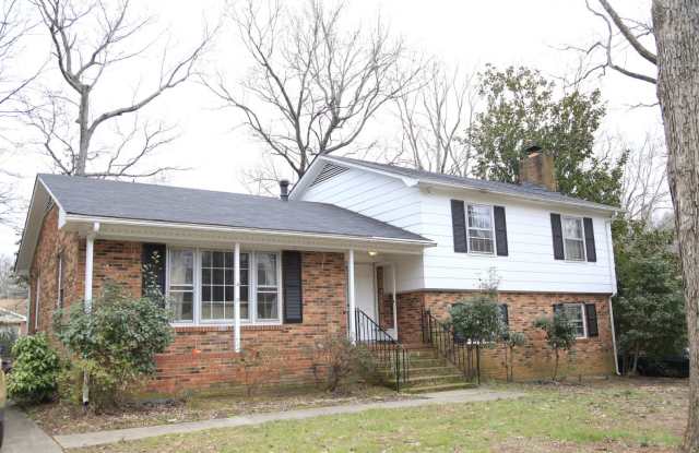Spacious split level home, see today! photos photos