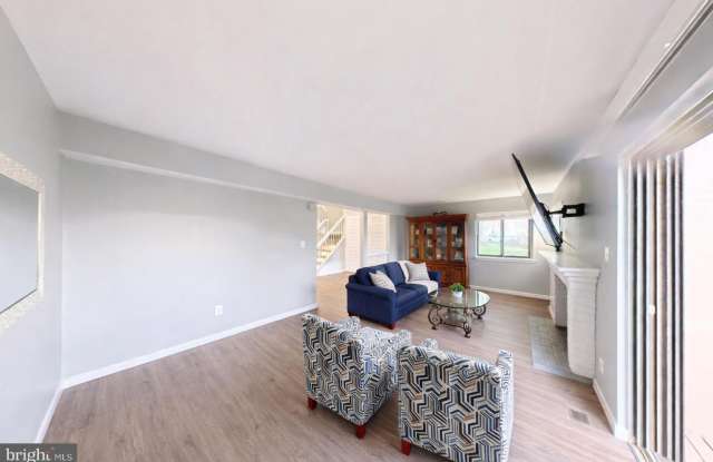 18428 POINT SENECA Place photos photos