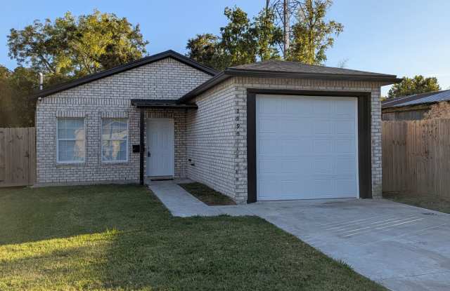 2995 Pecos St., Beaumont, TX 77702 - 2995 Pecos Street, Beaumont, TX 77702