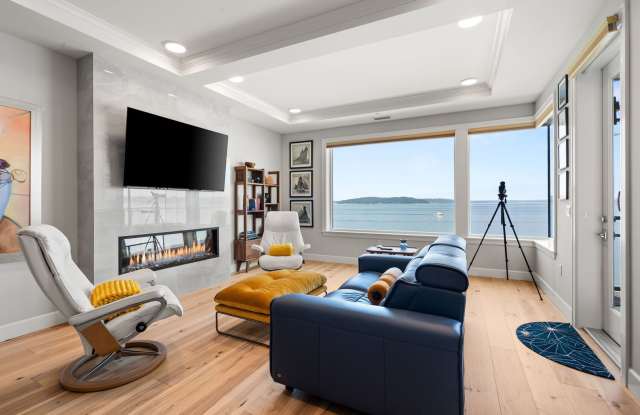 Stunning 7th-Floor Point Ruston Condo with Panoramic Views! Gallery 1