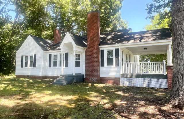 Three bedroom, 1 bath house in Burlington photos photos Three bedroom, 1 bath house in Burlington photos photos
