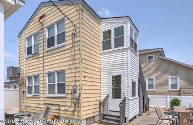 74 O Street - 74 O Street, Seaside Park, NJ 08752