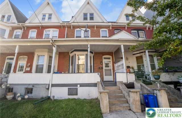 421 Center Street photos photos