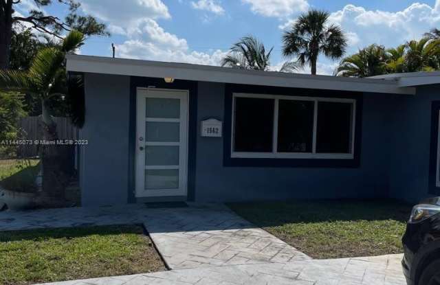 1562 NE 36th St - 1562 Northeast 36th Street, Oakland Park, FL 33334