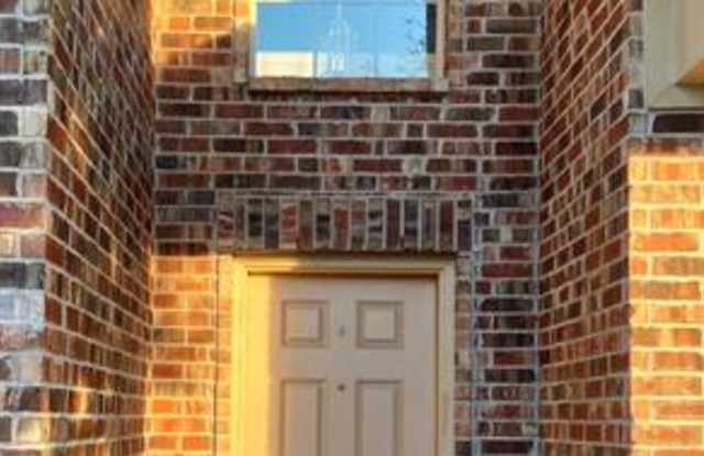 913 Golden Bear Lane Gallery 2