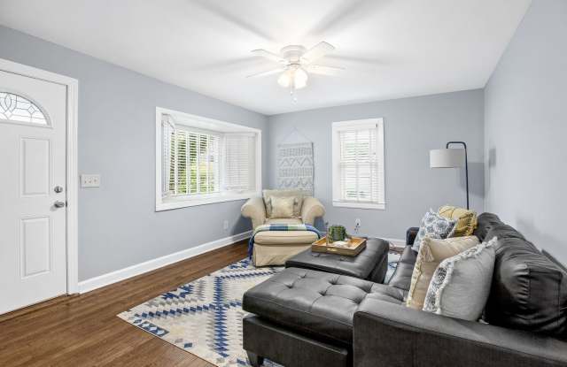 Fully Furnished 2-Bedroom Mid-Term Rental with Utilities Included Gallery 4
