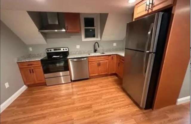 59 Linden St - 59 Linden Street, Whitman, MA 02382