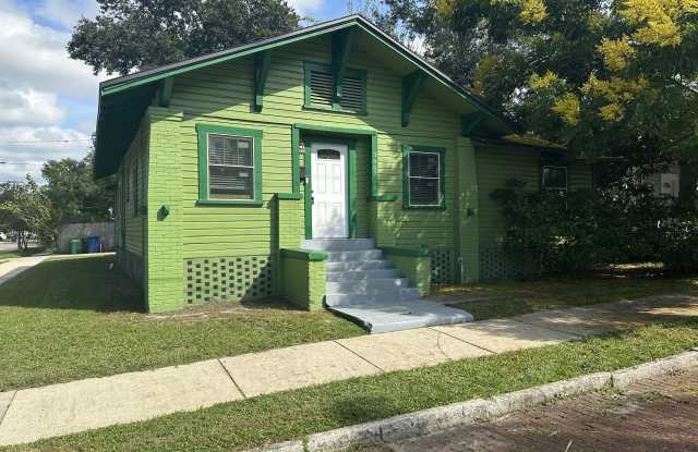 3007 N Central Ave photos photos