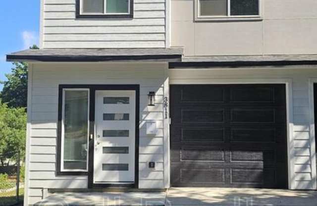 3811 E 12th Ave photos photos