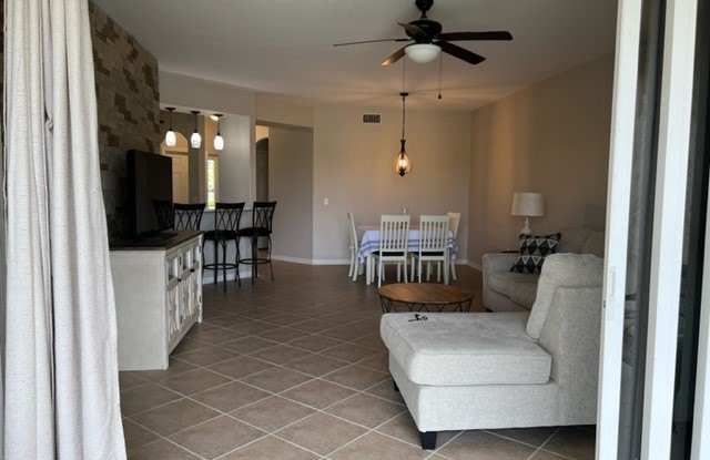 10130 Colonial Country Club Boulevard Gallery 4