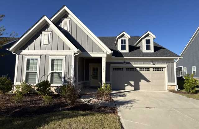 709 Hinterland Lane Gallery 1