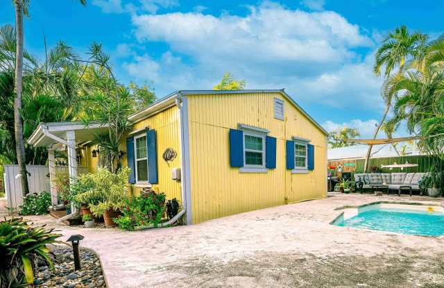1324 Seminary Street - 1324 Seminary Street, Key West, FL 33040