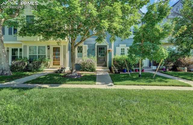 Charming 3BR Townhome in Colorado Springs photos photos